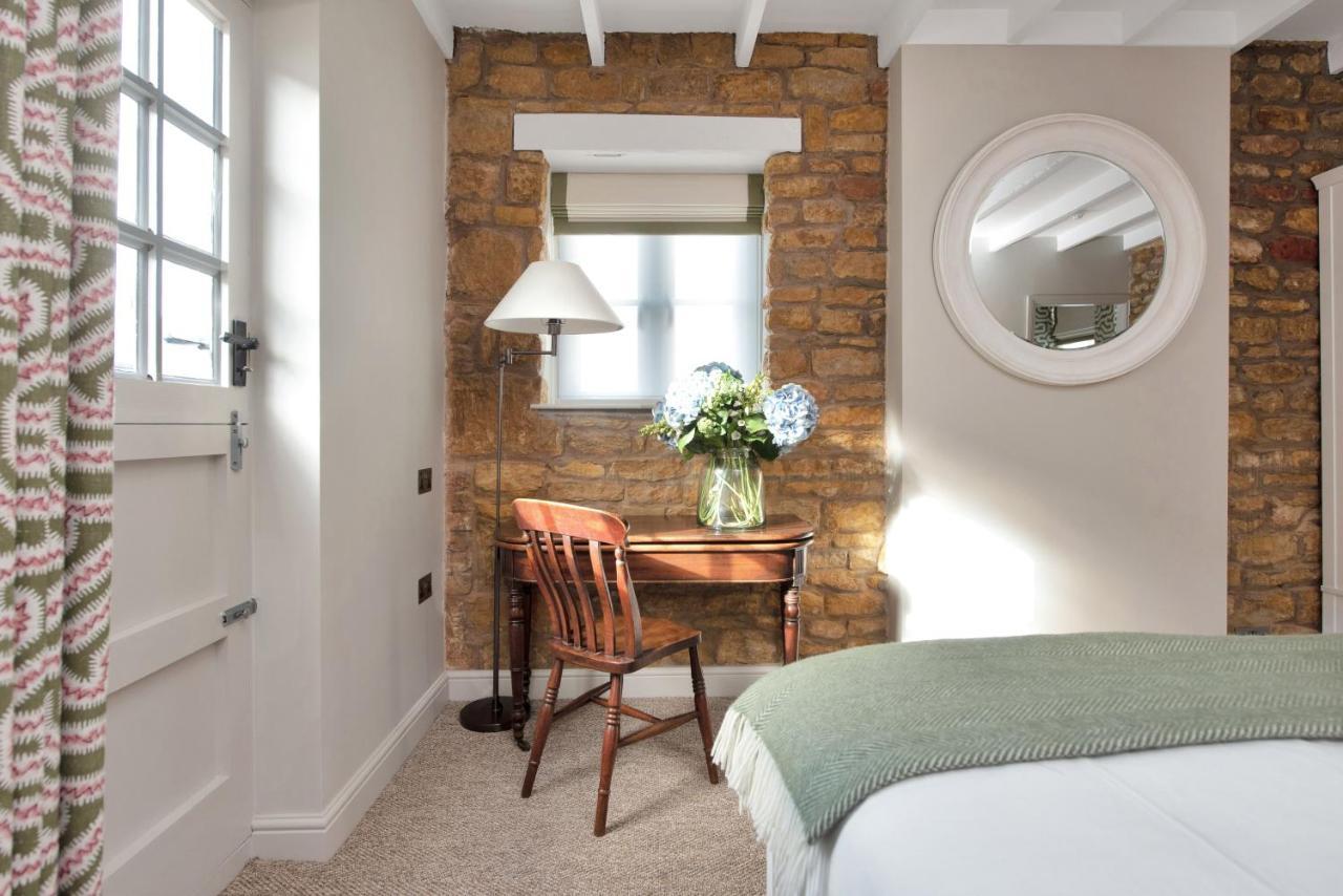 The Nevill Arms Hotel Medbourne Bagian luar foto